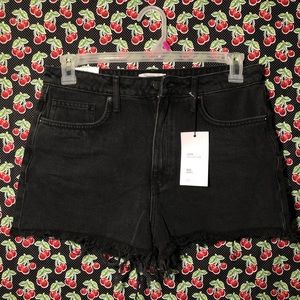 BRAND NEW! Forever 21 Mom Fray Jean Shorts